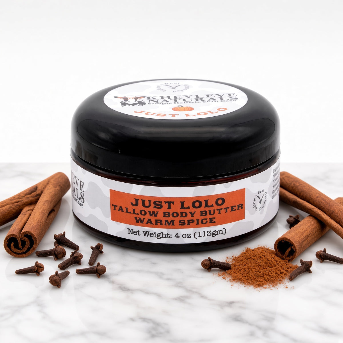 Slightly sweet pumpkin with roasted vanilla, cinnamon and clove feature a classic aroma that invites a rich warmth to the senses.